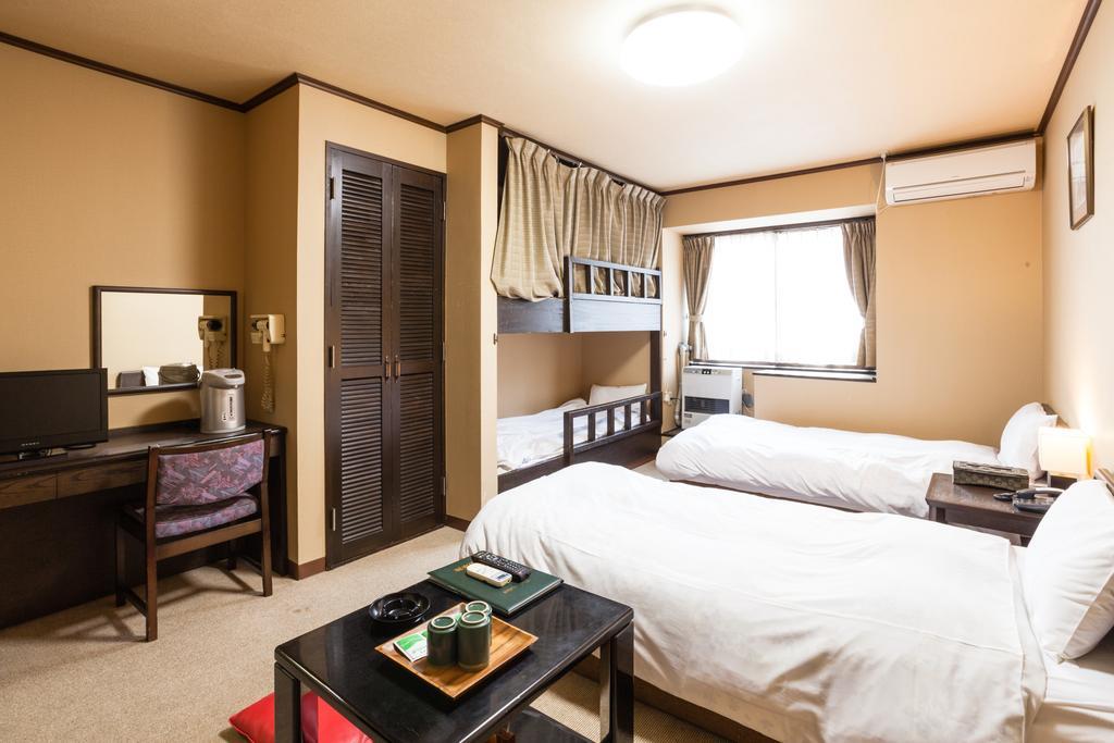 Condominium Hotel Naeba West Юзава Екстериор снимка